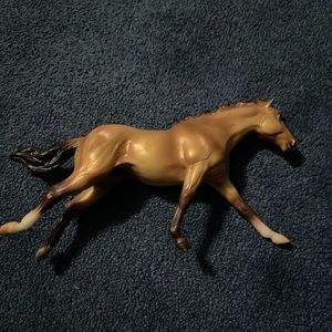 Breyer horse of the year 2017 “Bella”